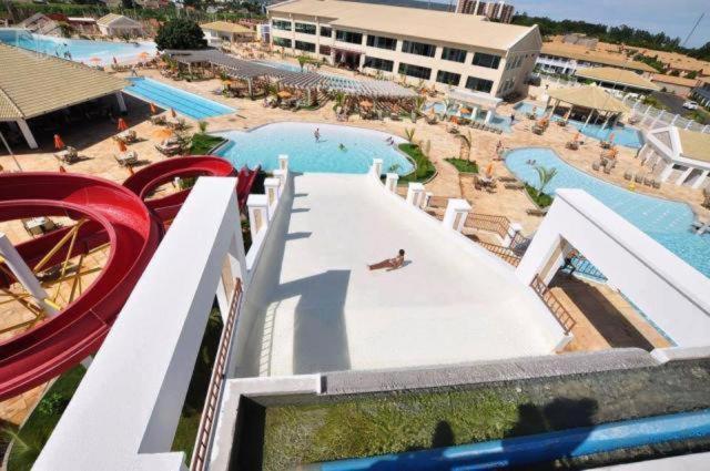 Lacqua Diroma Apartamento Completo Com Fogao, Geladeira, Micro-Ondas, Piscina 24H, Acomoda Ate 5 Pessoas Caldas Novas Exterior photo