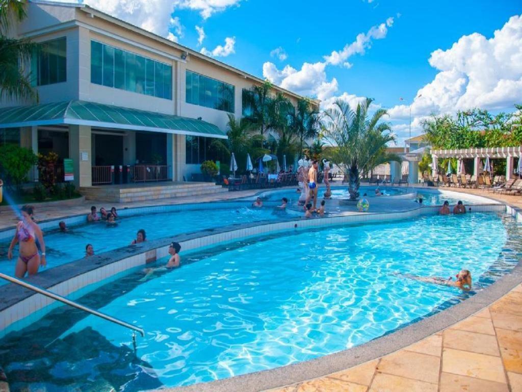 Lacqua Diroma Apartamento Completo Com Fogao, Geladeira, Micro-Ondas, Piscina 24H, Acomoda Ate 5 Pessoas Caldas Novas Exterior photo